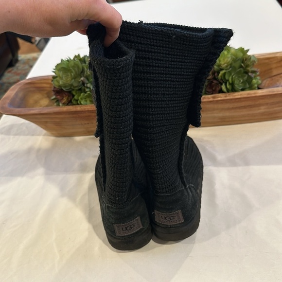 Ugg Australia Boots 5649 Cardy Knit Tall Sweater 2 Button womens‎ size 6 black - Picture 5 of 8